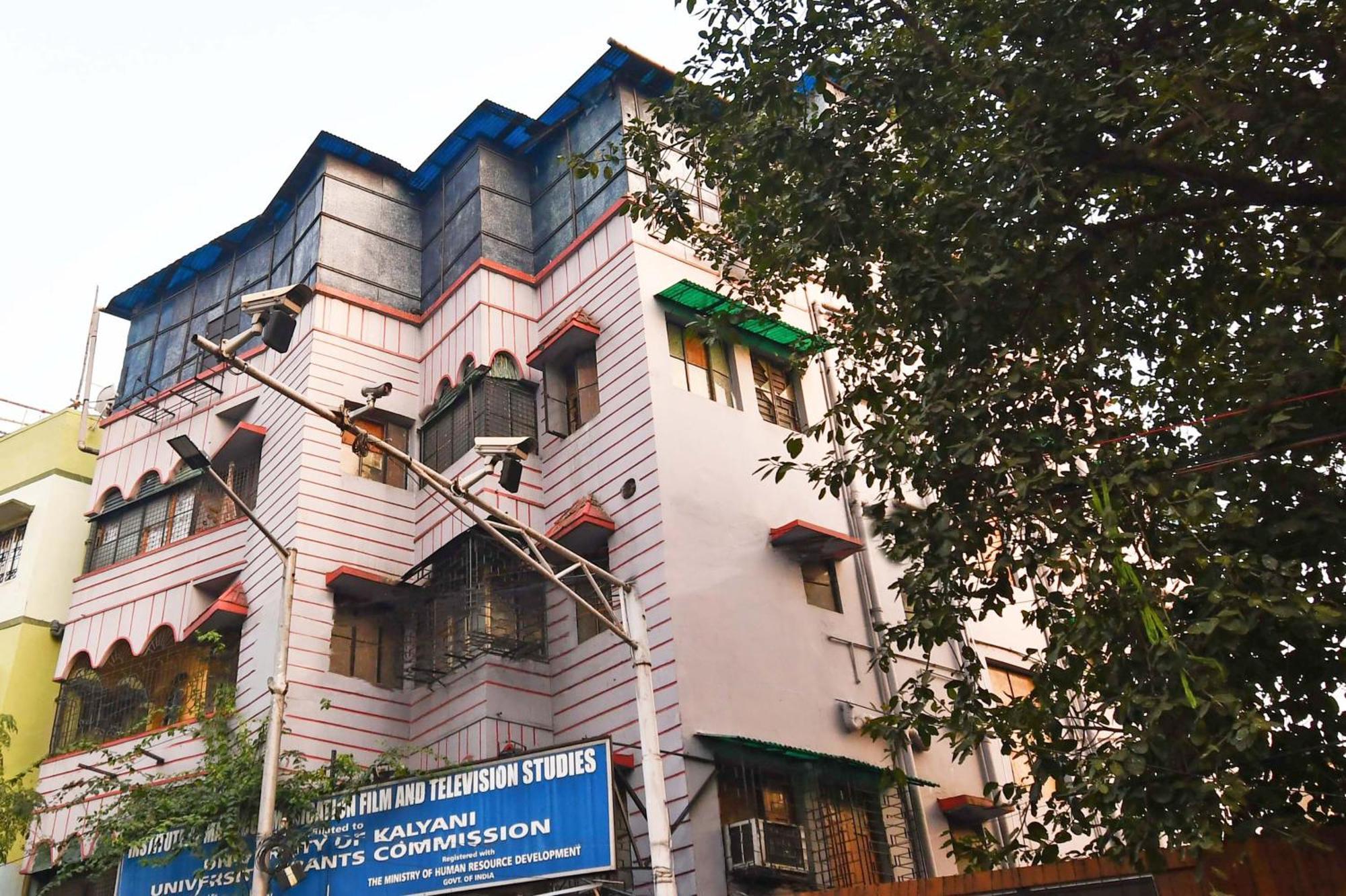 Hotel O Blue Cherry Guest House Calcutta Buitenkant foto