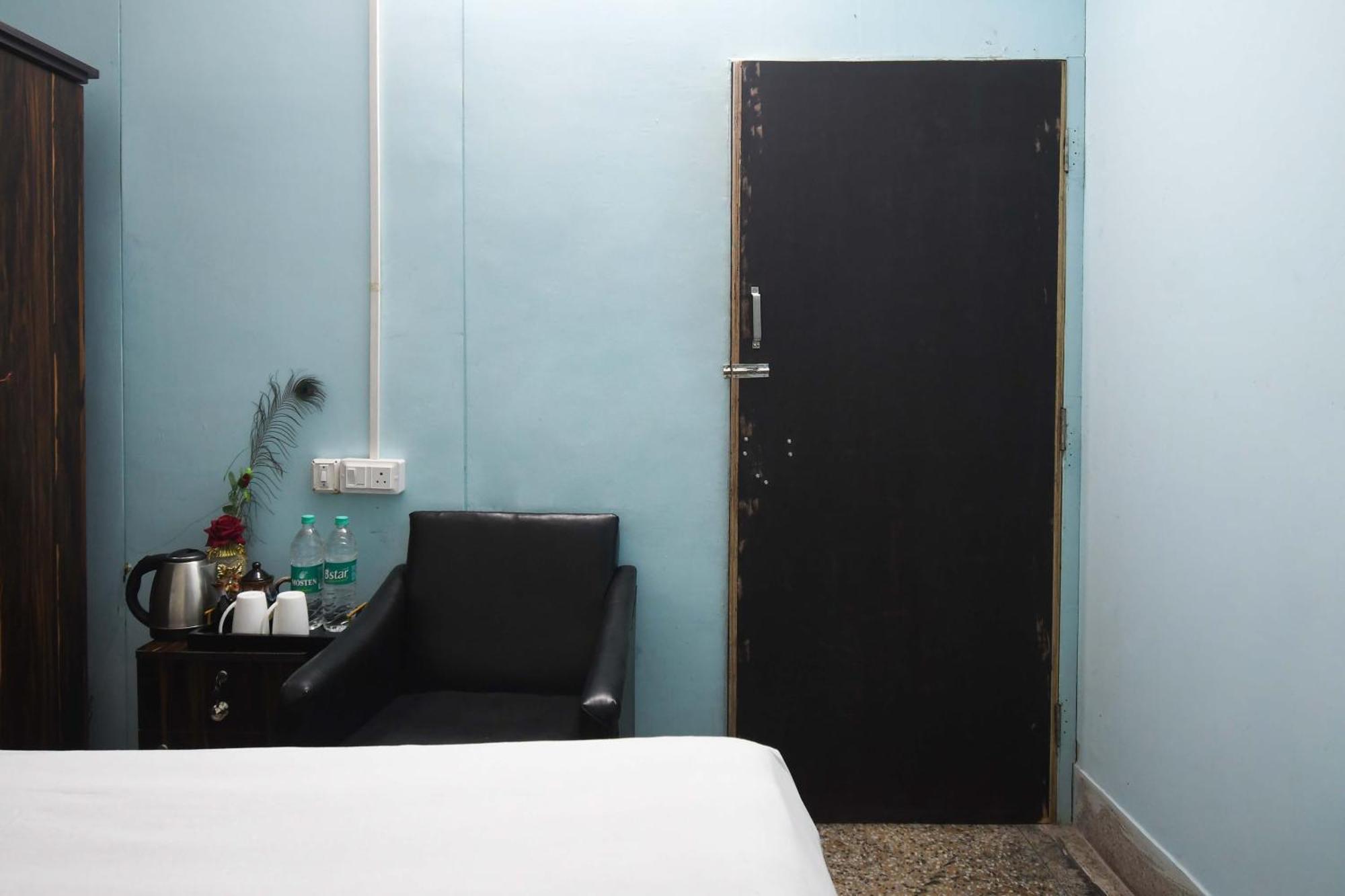 Hotel O Blue Cherry Guest House Calcutta Buitenkant foto
