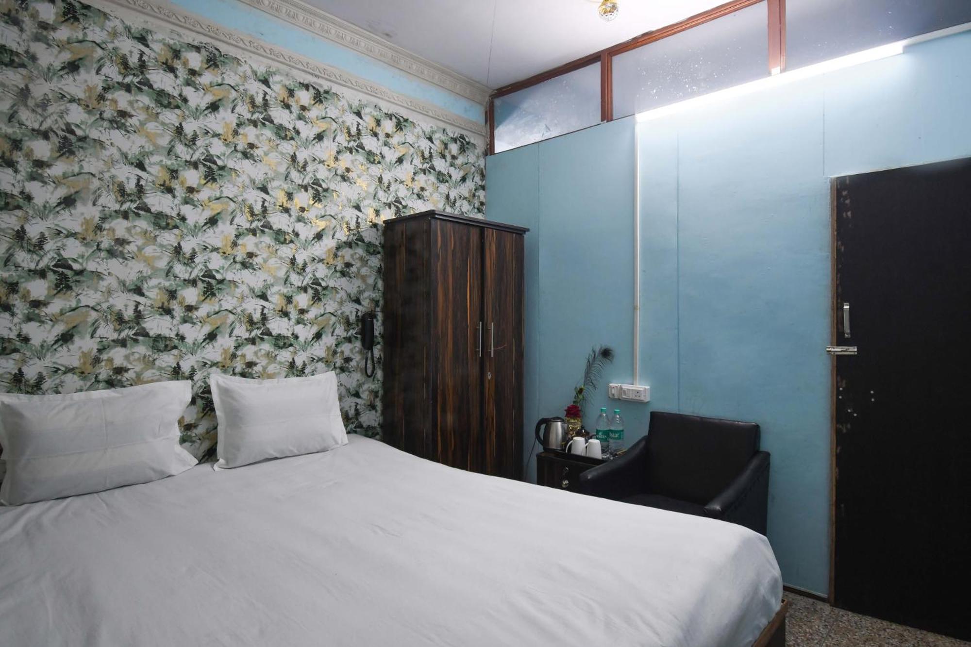 Hotel O Blue Cherry Guest House Calcutta Buitenkant foto