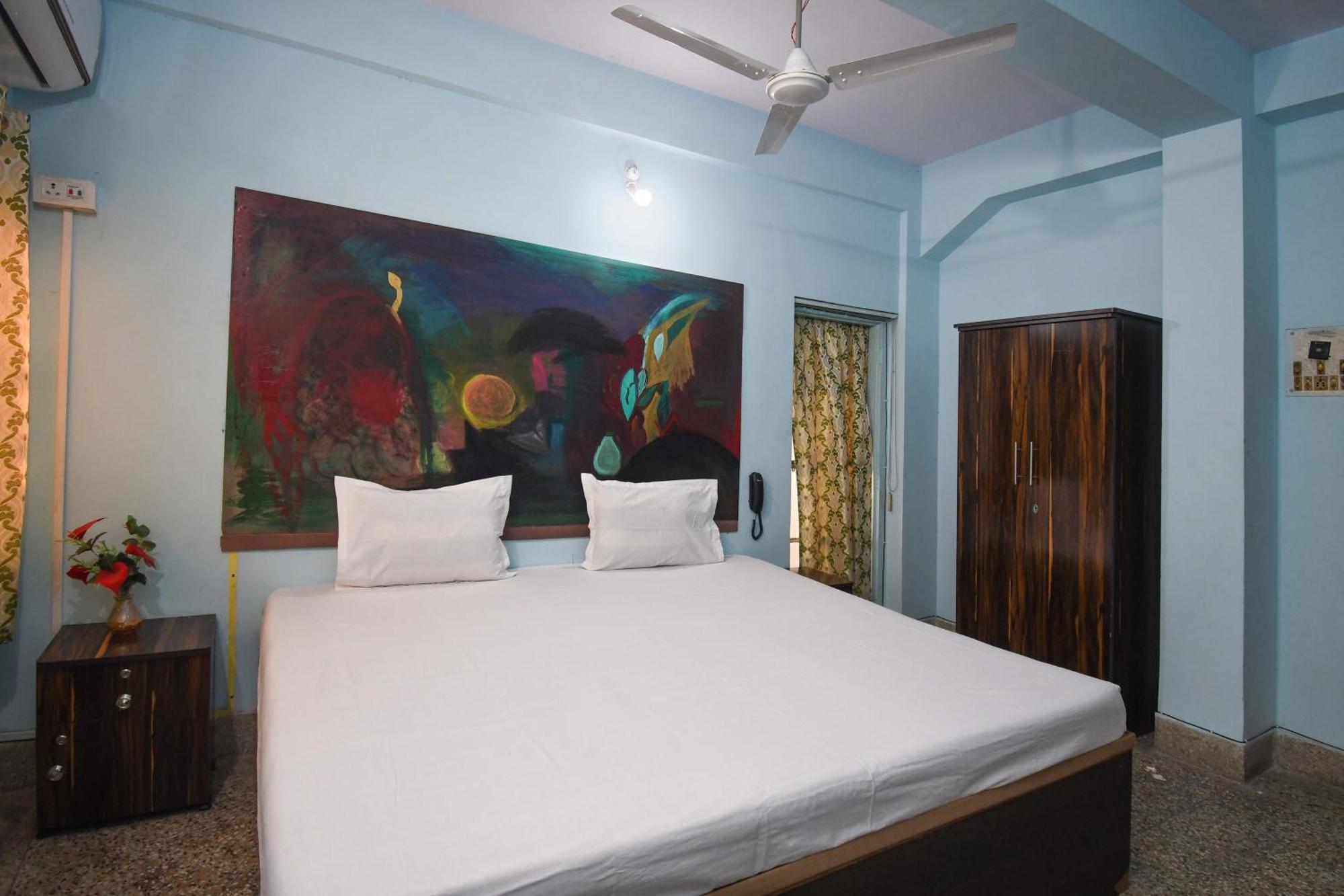 Hotel O Blue Cherry Guest House Calcutta Buitenkant foto