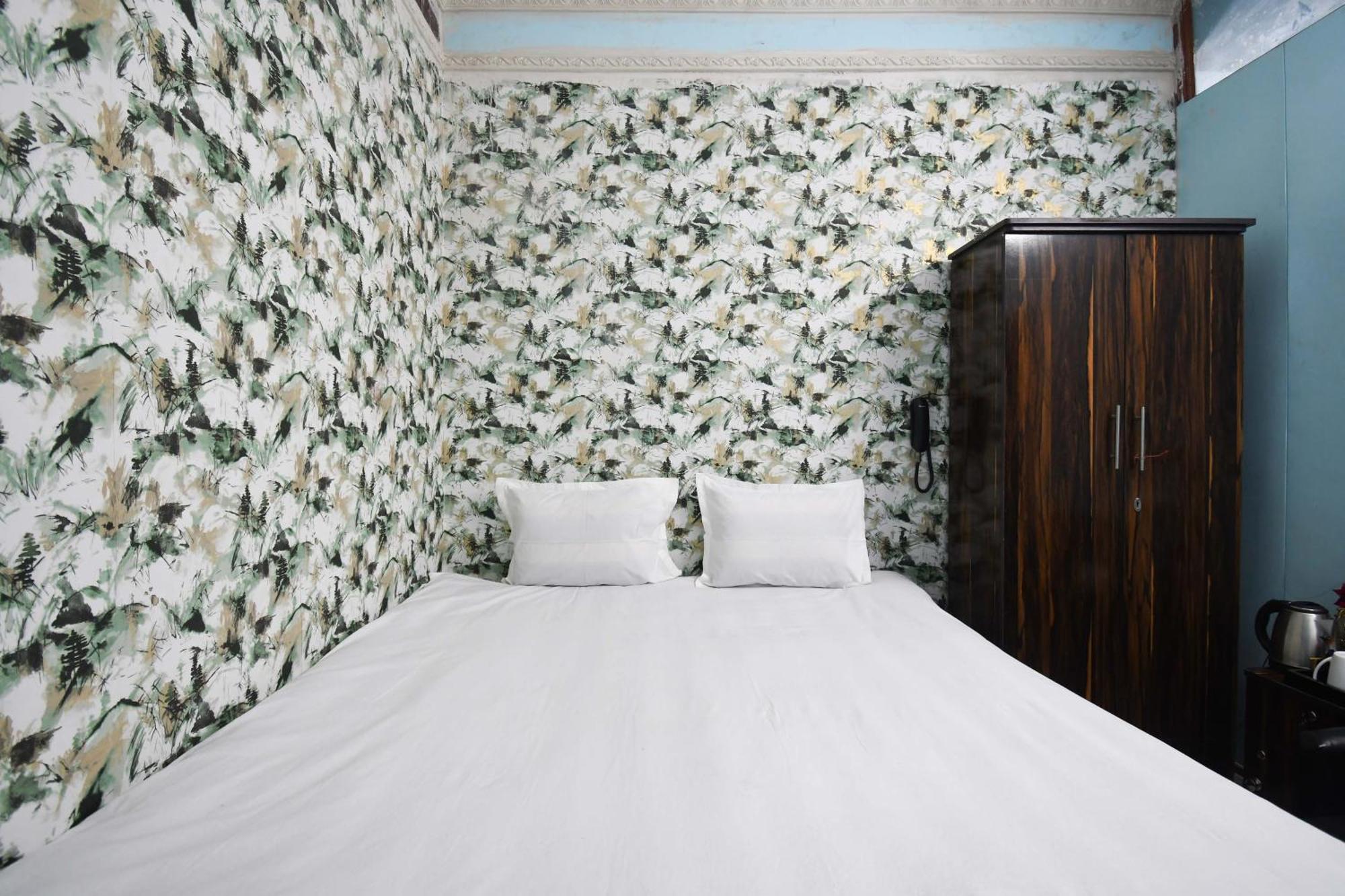 Hotel O Blue Cherry Guest House Calcutta Buitenkant foto