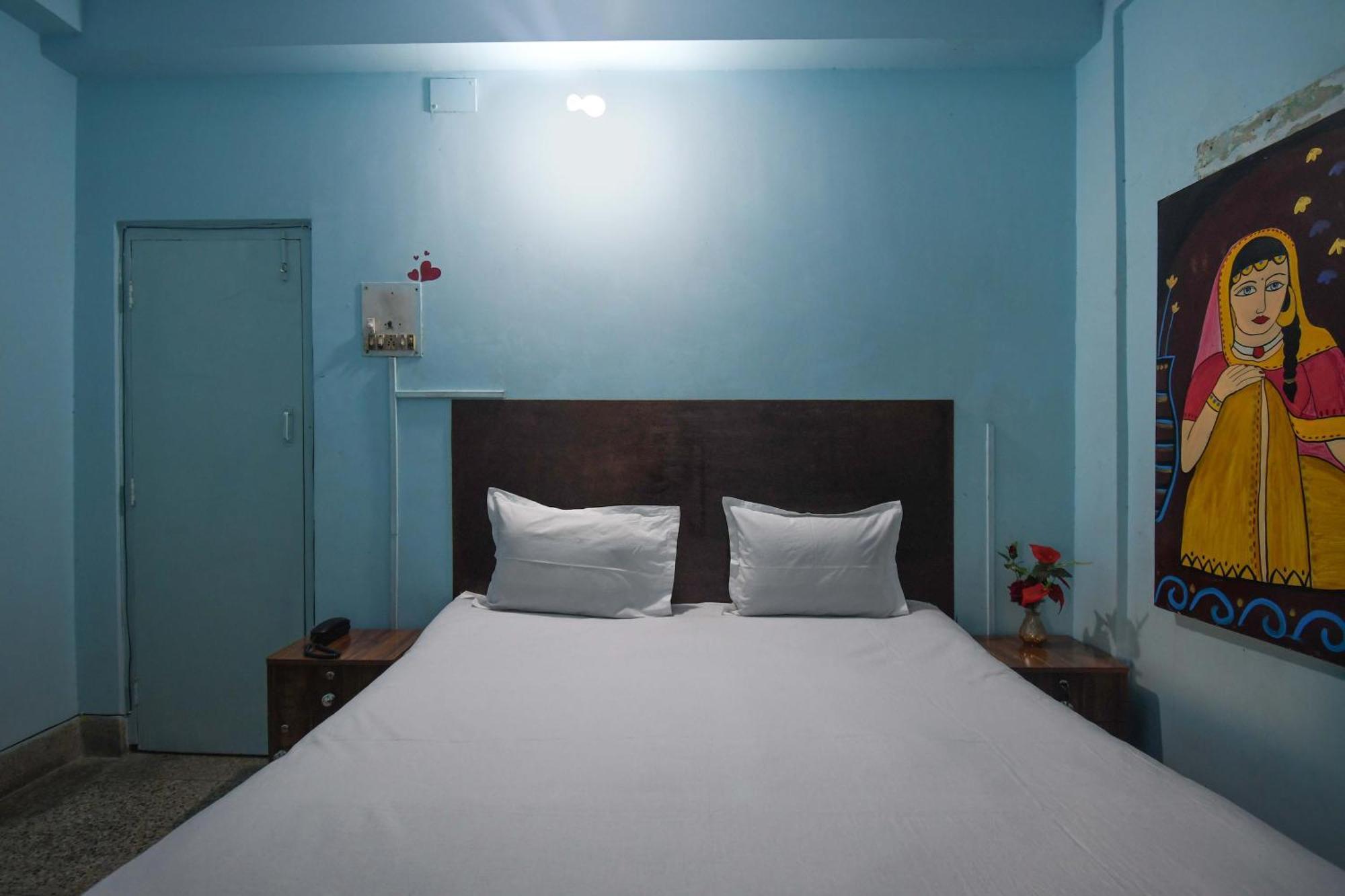 Hotel O Blue Cherry Guest House Calcutta Buitenkant foto